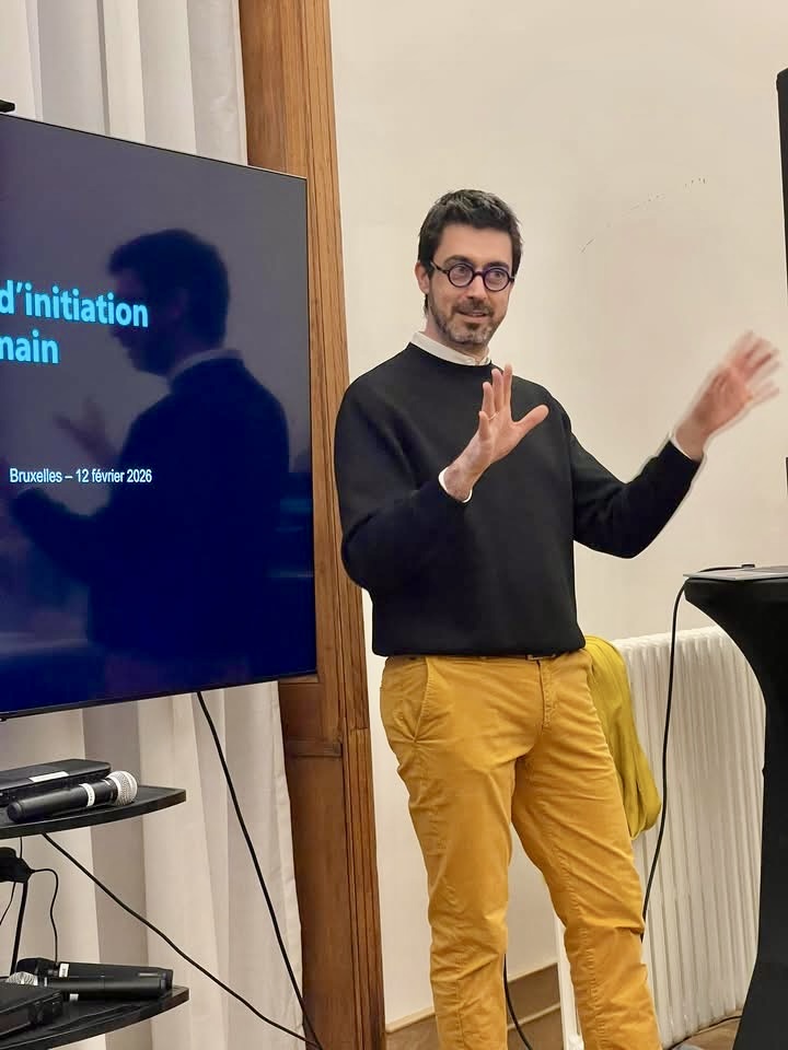 Atelier d’initiation au roumain et rencontre littéraire à Bruxelles — Palais de la Bourse, février 2026.